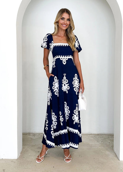 Robe brodée pour femme